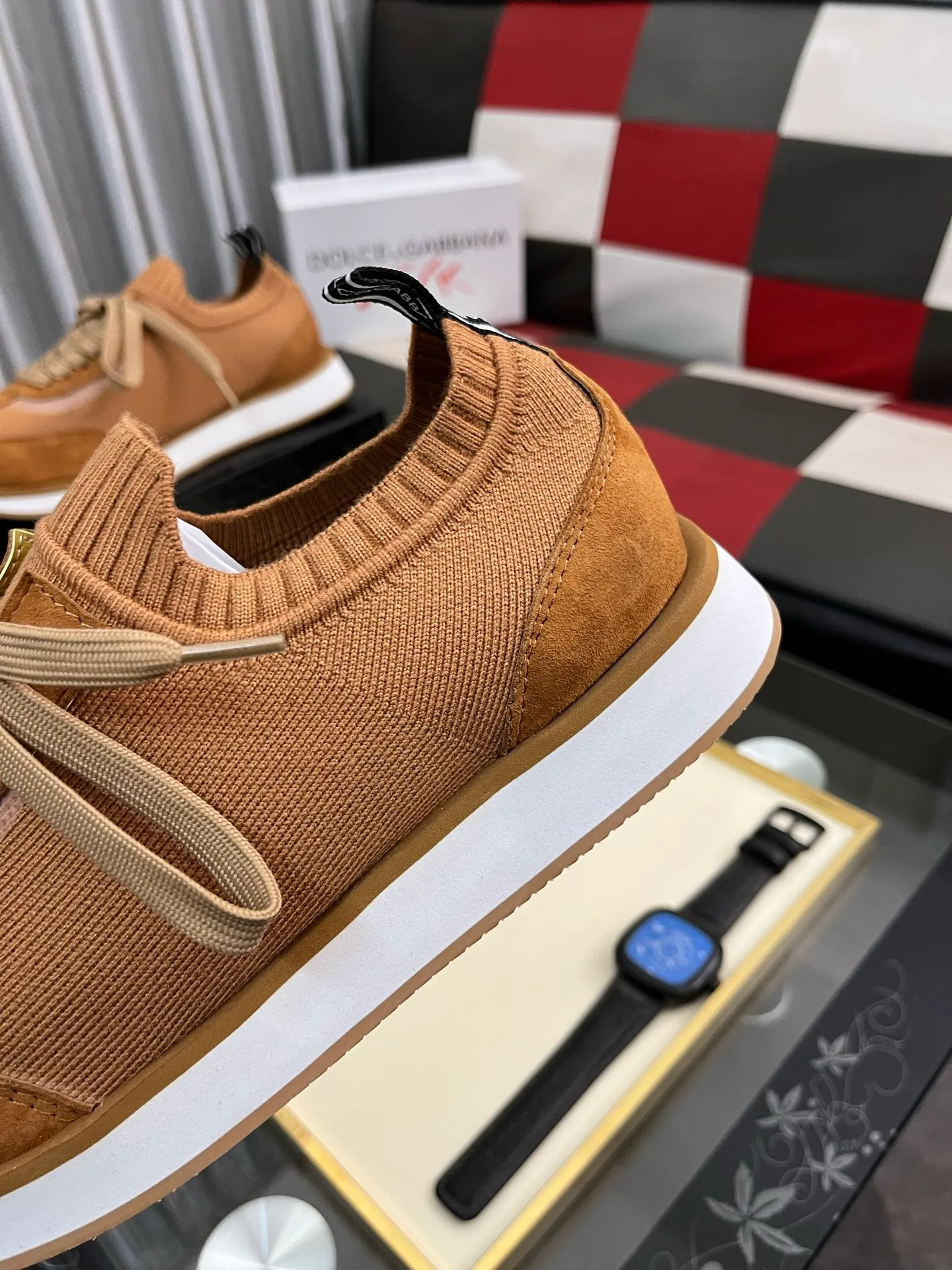 Men's Men's Shoes💰420⌚️⌚️••Dolce&Gabbana••DG✔️High-end men's sports and casual shoes. Original goods from top counters. Original imported cowhide, multi-material splicing design ➕Imported cowhide lining, cowhide feet ➕Original TPR elastic outsole. Size: 36-46🔟Colors available
